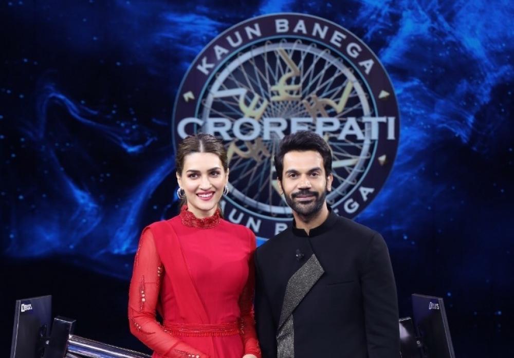 The Weekend Leader - Kriti Sanon and Rajkummar Rao to appear on 'KBC 13' as special guests